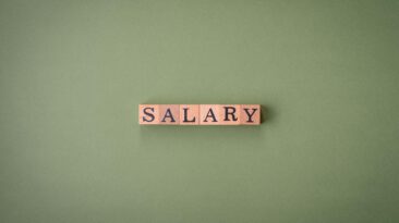 Startup salary in Germany 2025 explained by funding stage, industry, and cost of living for expats and professionals.